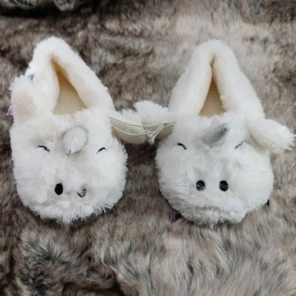 Love At First Sight Unicorn Girls‎ Slippers SZ 4-5T